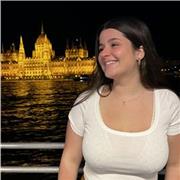 Estudiante de psicología con un gran interés en la historia. Es mi pasión y saque muy buenas notas en bachillerato.